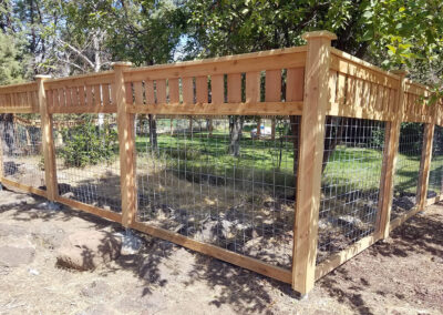 Heart Fence Style: Decorative Kennel