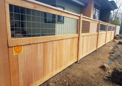 Heart Fence Style: Kennel with Lower Privacy